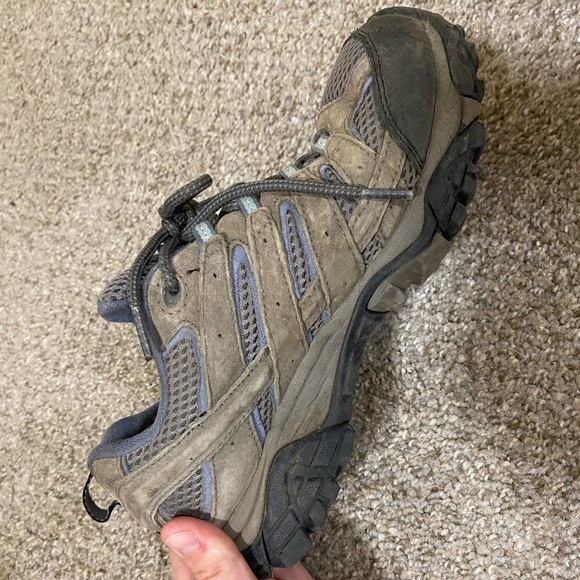 Size 8 Merrell Moab Vibram Hiking Shoes - Picture 5 of 5